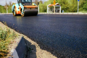 How Asphalt Paving Near Me Keeps Your Property Looking Fresh