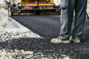 Questions to Ask Asphalt Paving Companies Near Me Before Hiring.